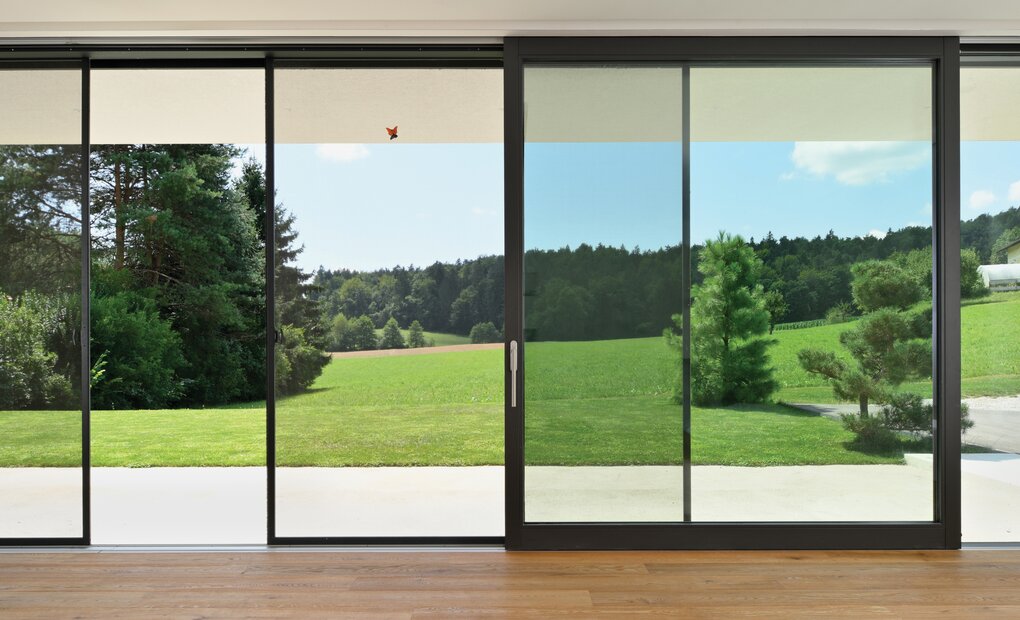 Panoramatické posuvné dverové siete proti hmyzu LUXALEX