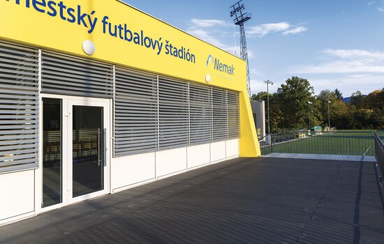 Slnolamy a interiérové žalúzie K-system, Mestský futbalový štadión, Žiar nad Hronom